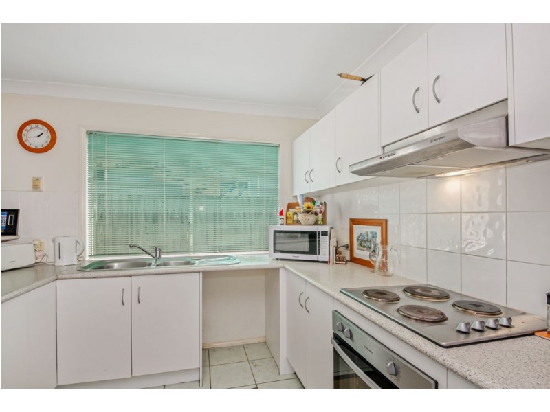 6A Coolabah Crescent, Bridgeman Downs QLD 4035