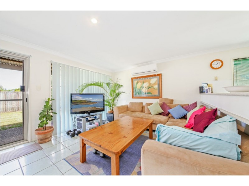 6A Coolabah Crescent, Bridgeman Downs QLD 4035