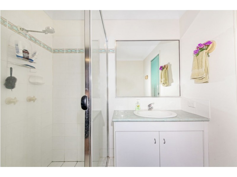 6A Coolabah Crescent, Bridgeman Downs QLD 4035