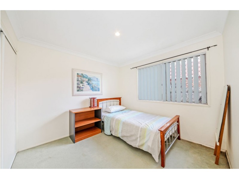 6A Coolabah Crescent, Bridgeman Downs QLD 4035