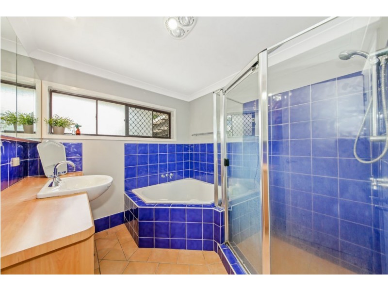 24 Maberley Street, Geebung QLD 4034