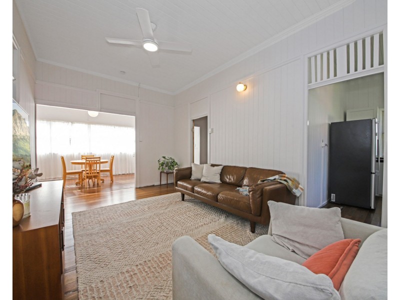 47 Perkins Street, Sandgate QLD 4017