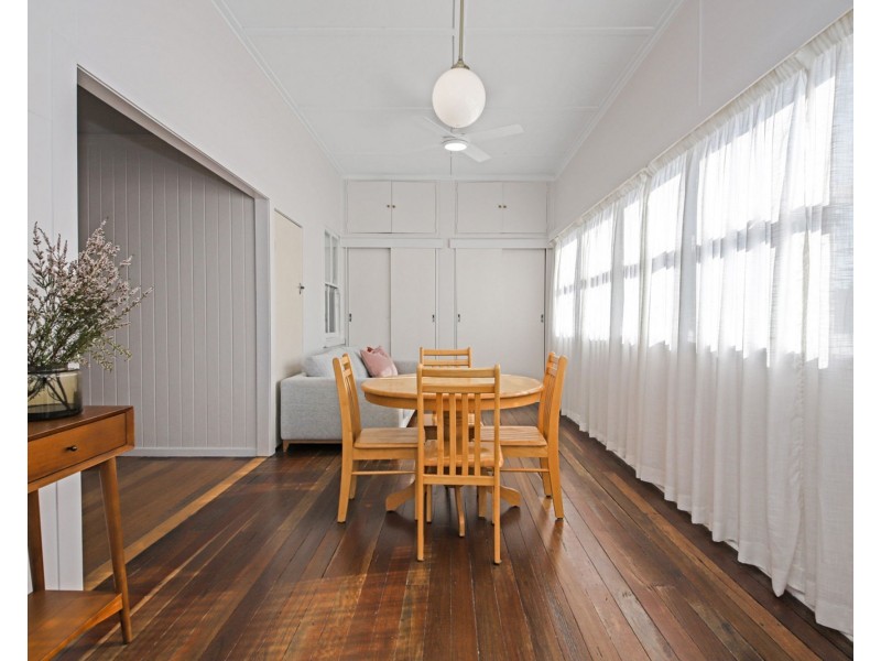 47 Perkins Street, Sandgate QLD 4017