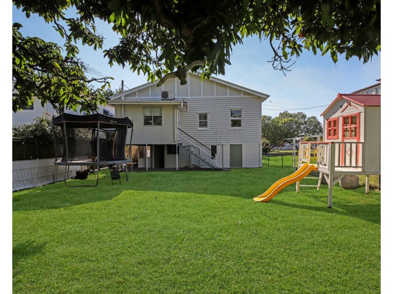 47 Perkins Street, Sandgate QLD 4017