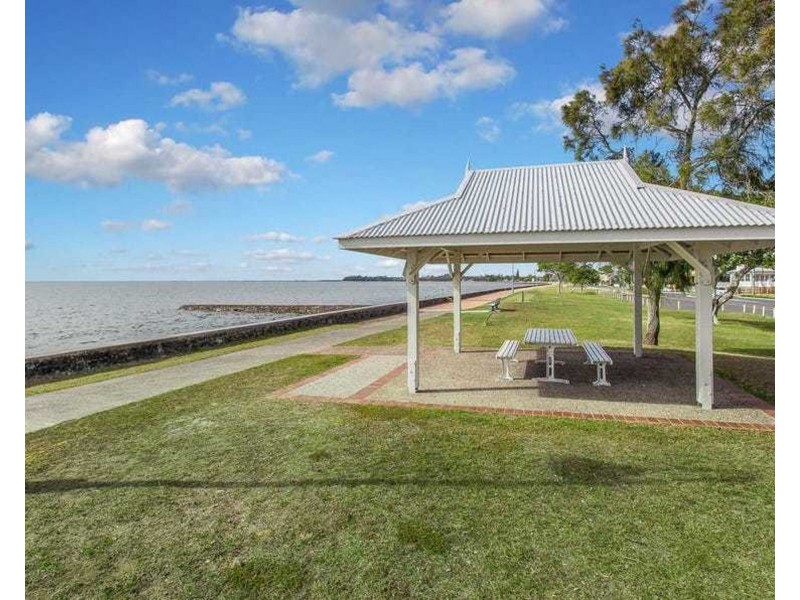 47 Perkins Street, Sandgate QLD 4017