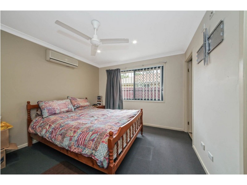 37 Blue Mountain Crescent, Warner QLD 4500