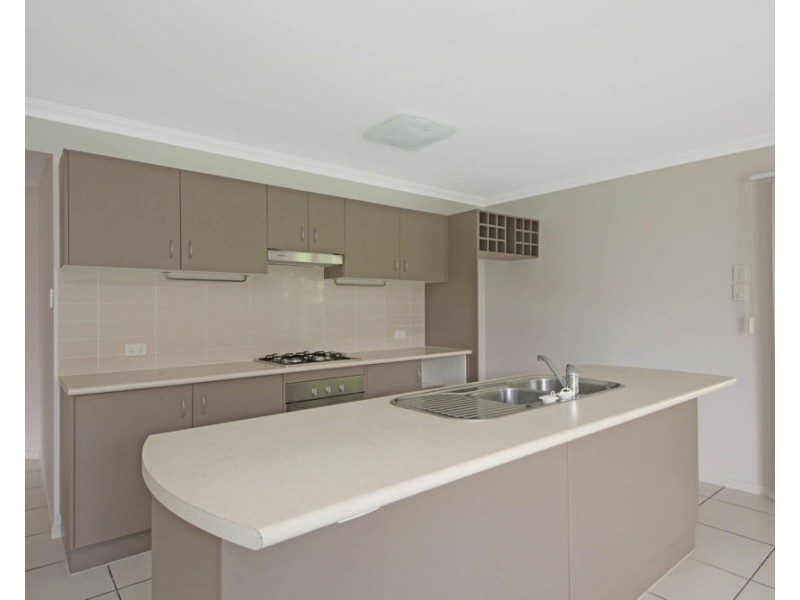 12 Maclean Close, Fitzgibbon QLD 4018