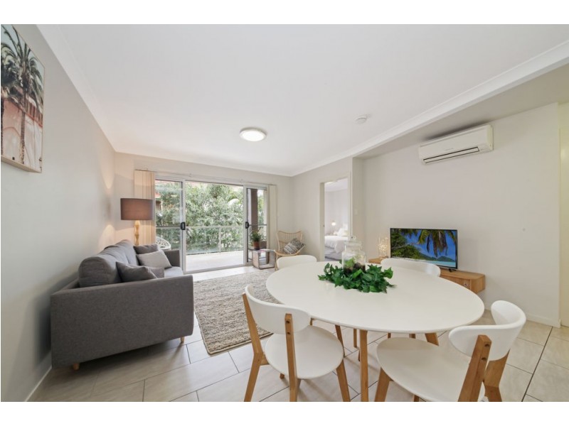 2/42 Rode Road, Wavell Heights QLD 4012