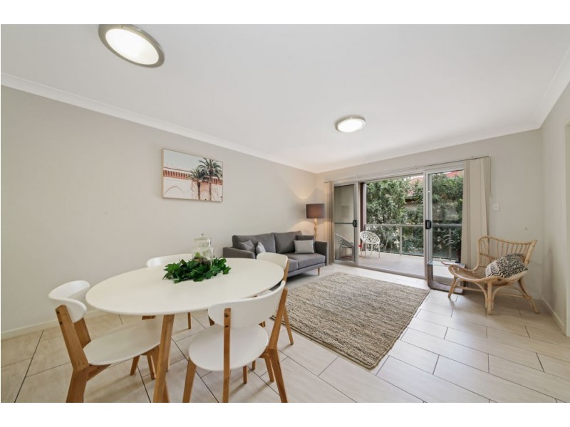 2/42 Rode Road, Wavell Heights QLD 4012