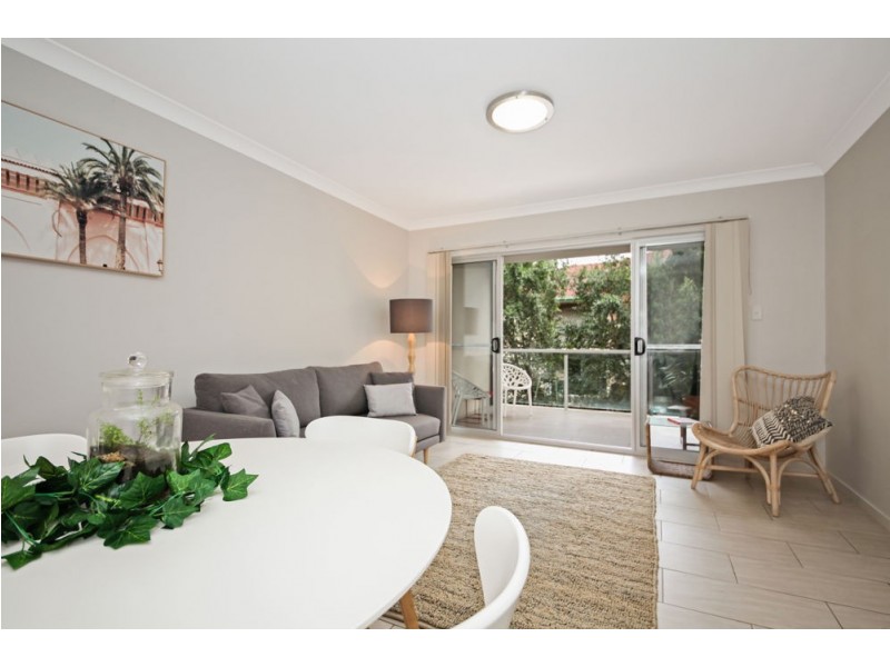 2/42 Rode Road, Wavell Heights QLD 4012