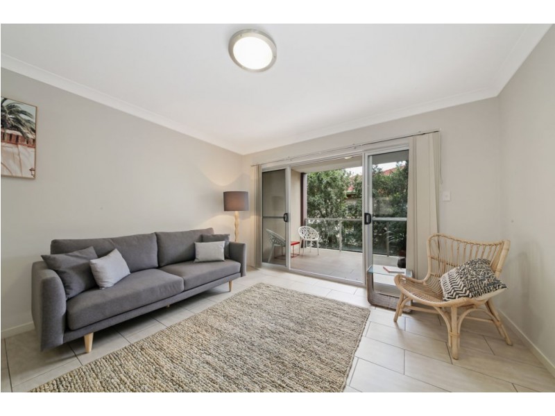 2/42 Rode Road, Wavell Heights QLD 4012