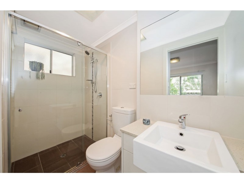 2/42 Rode Road, Wavell Heights QLD 4012