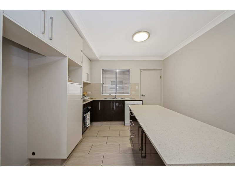 2/42 Rode Road, Wavell Heights QLD 4012