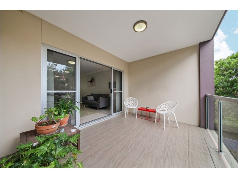 2/42 Rode Road, Wavell Heights QLD 4012