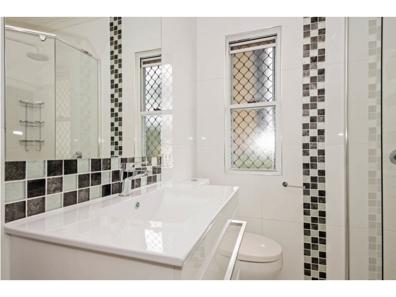 22 Hinchcliffe Street, Zillmere QLD 4034