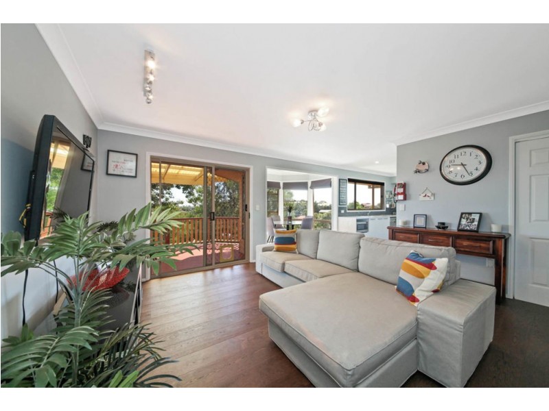 10 Preston Close, Albany Creek QLD 4035