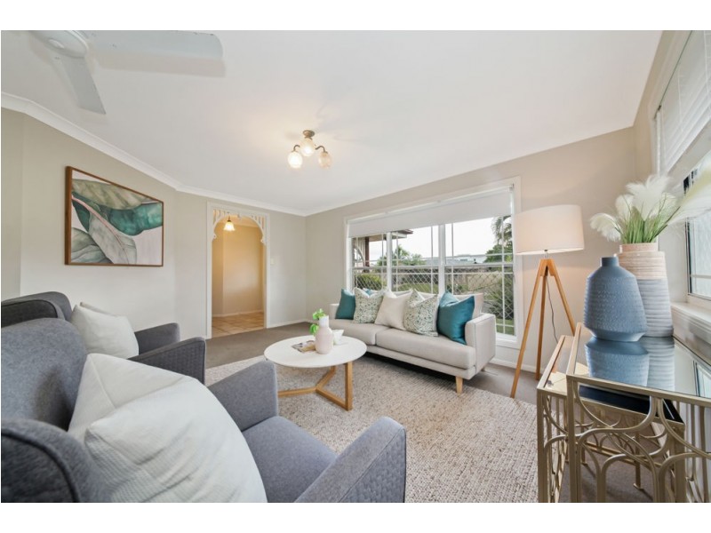 5 Myall Place, Bridgeman Downs QLD 4035