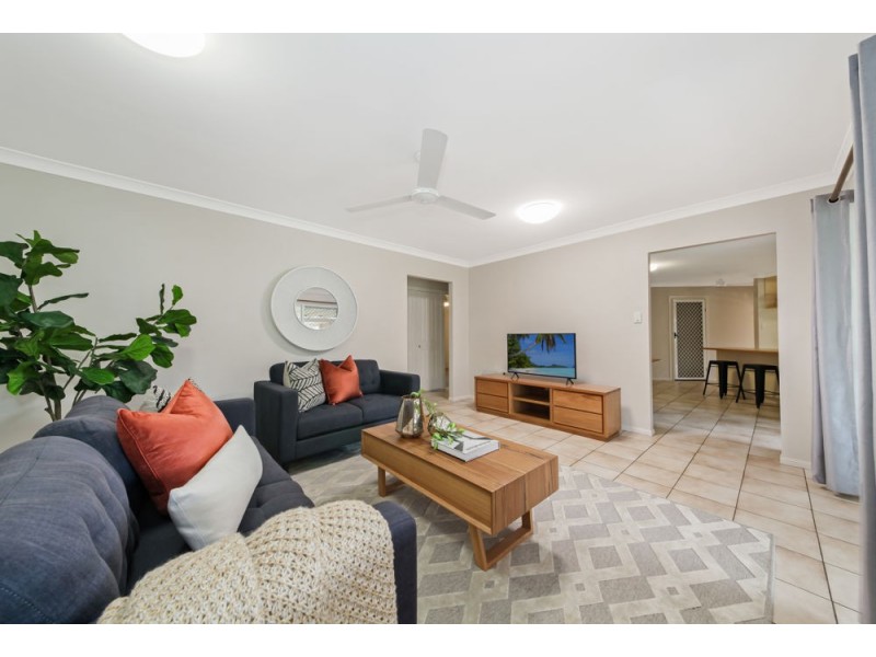 5 Myall Place, Bridgeman Downs QLD 4035