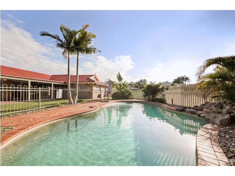 5 Myall Place, Bridgeman Downs QLD 4035