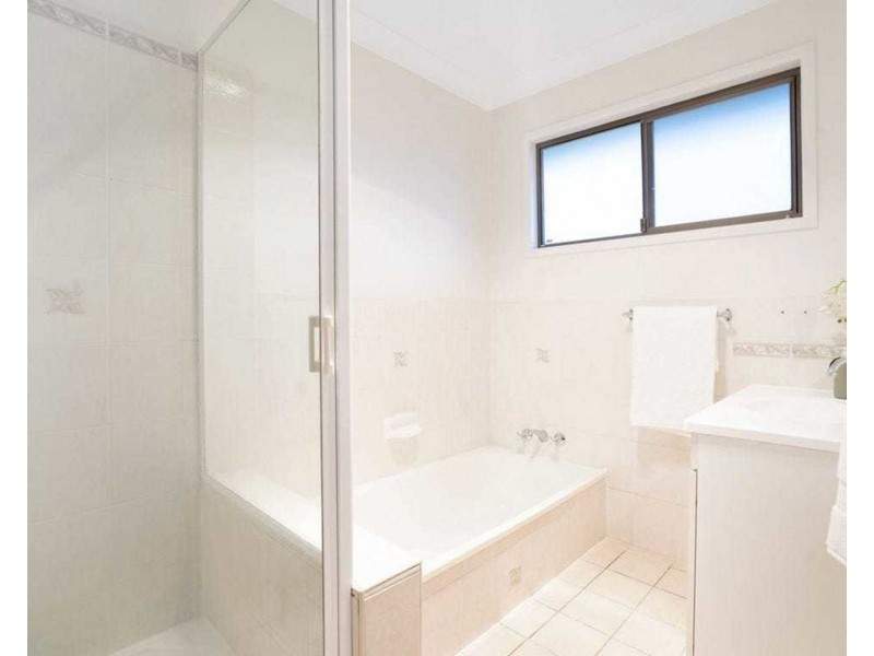 27 Chivalry Street, Bray Park QLD 4500