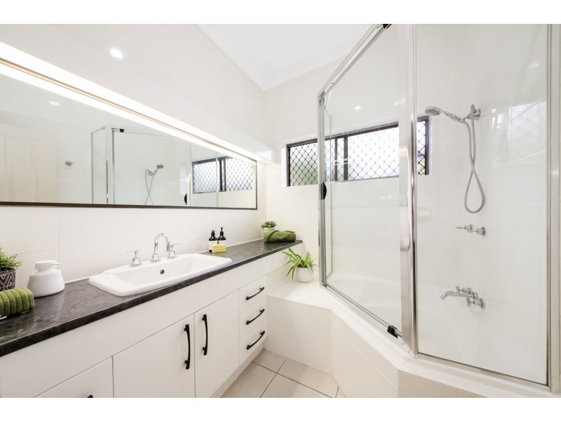 12 Kenna Street, Chermside West QLD 4032