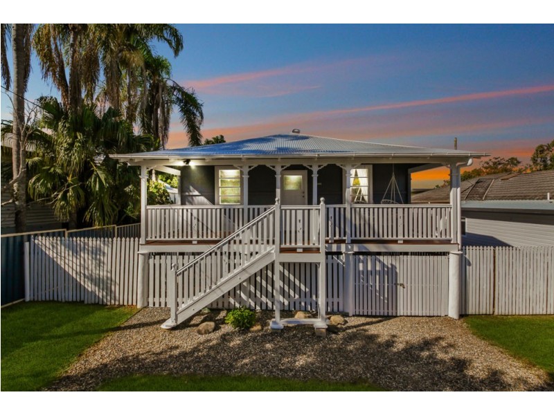 3 Neville Road, Bridgeman Downs QLD 4035