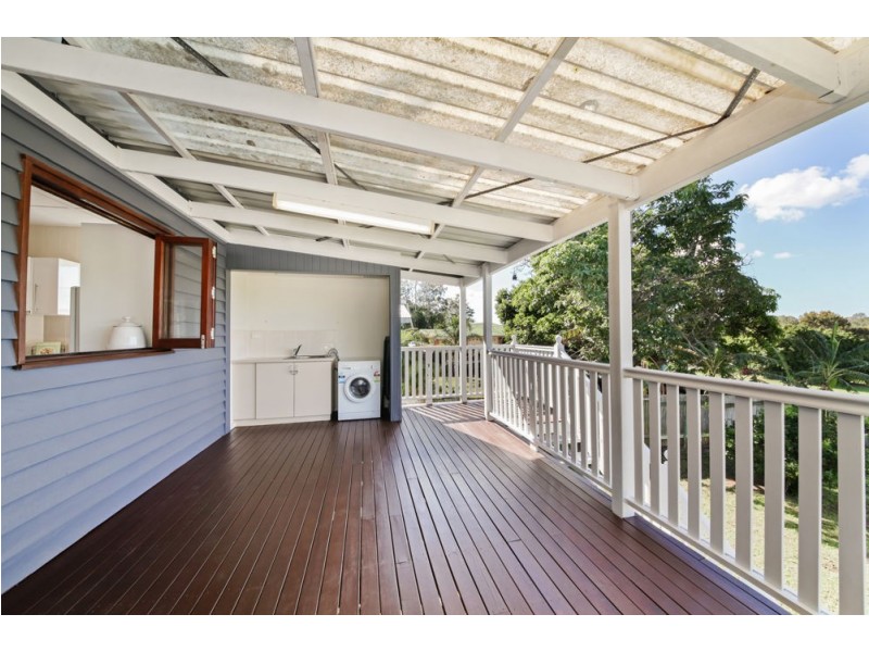 3 Neville Road, Bridgeman Downs QLD 4035