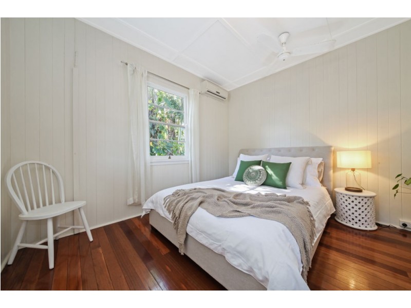 3 Neville Road, Bridgeman Downs QLD 4035