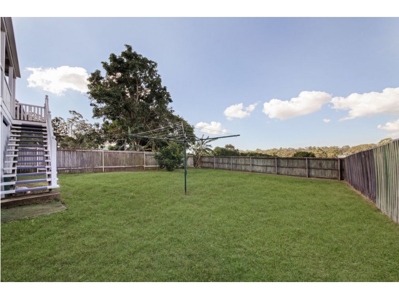 3 Neville Road, Bridgeman Downs QLD 4035