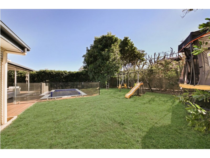 11 Sunbury Street, Geebung QLD 4034