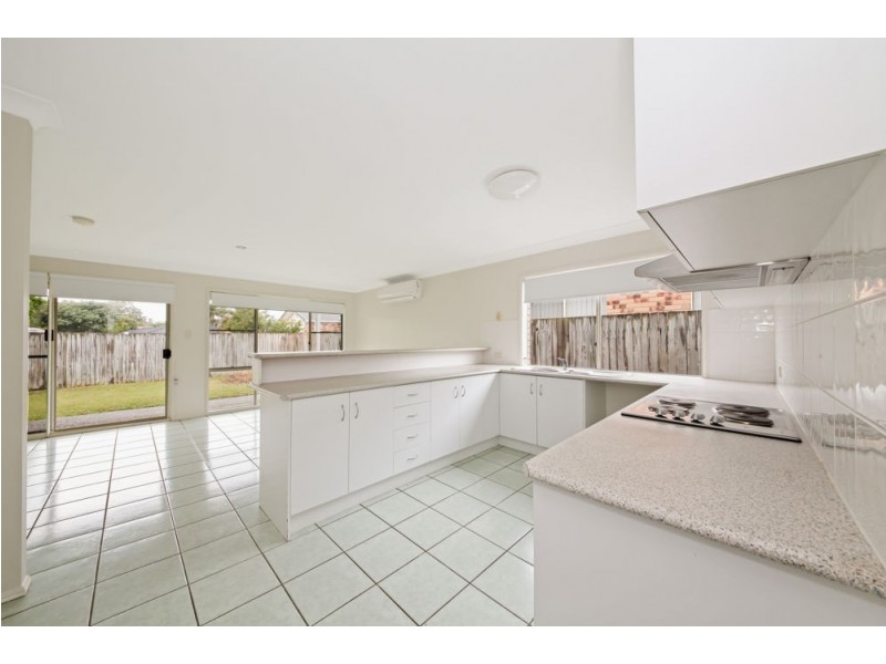 6A Coolabah Crescent, Bridgeman Downs QLD 4035