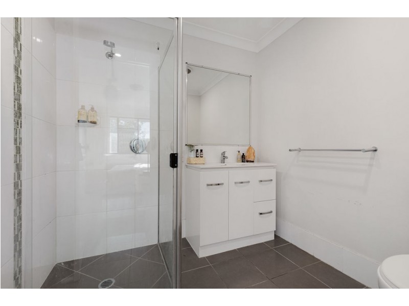 1/125 Cowie Road, Carseldine QLD 4034