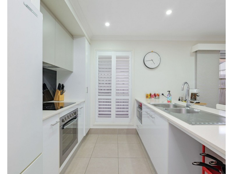 32 Centenary Court, Warner QLD 4500