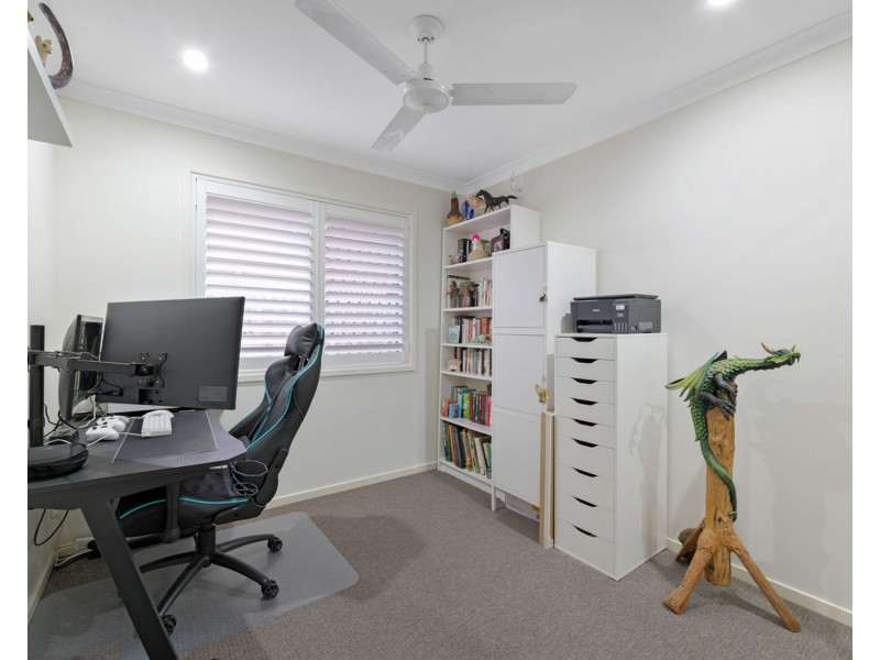 32 Centenary Court, Warner QLD 4500
