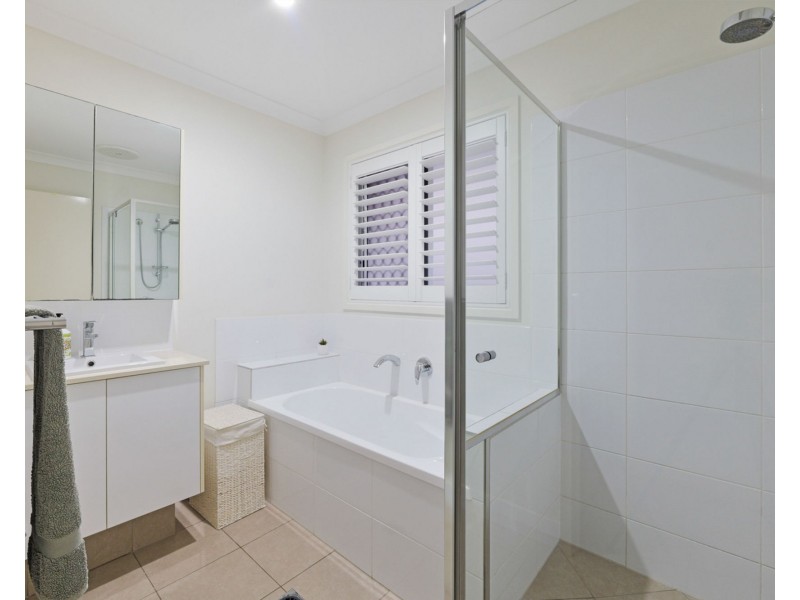32 Centenary Court, Warner QLD 4500