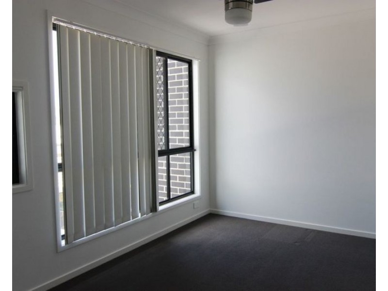 56 Warrumbungle Parade, Fitzgibbon QLD 4018