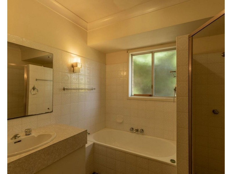 8 Danube Drive, Strathpine QLD 4500