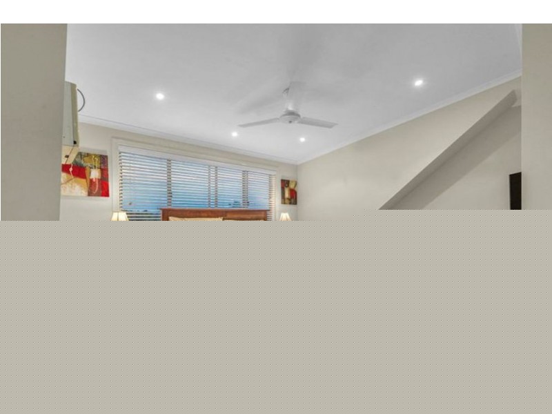 4 Tiffany Court, Eatons Hill QLD 4037