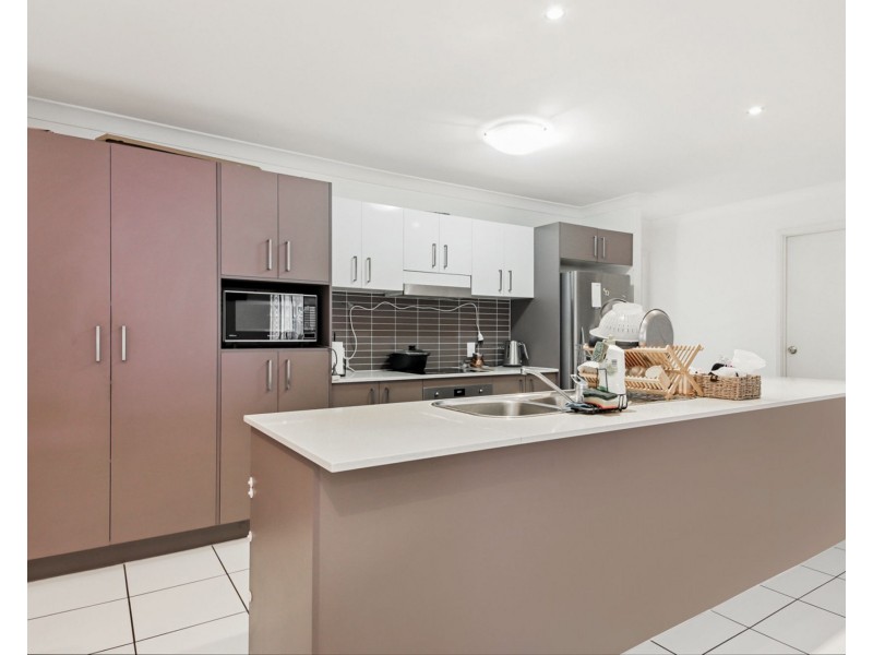 15 Odense STREET, Fitzgibbon QLD 4018