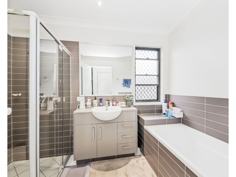 15 Odense STREET, Fitzgibbon QLD 4018