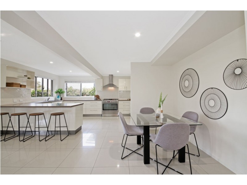 5 Rosanne Street, Aspley QLD 4034