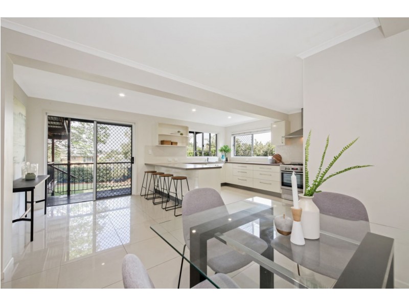 5 Rosanne Street, Aspley QLD 4034