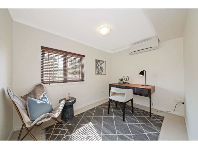 5 Rosanne Street, Aspley QLD 4034