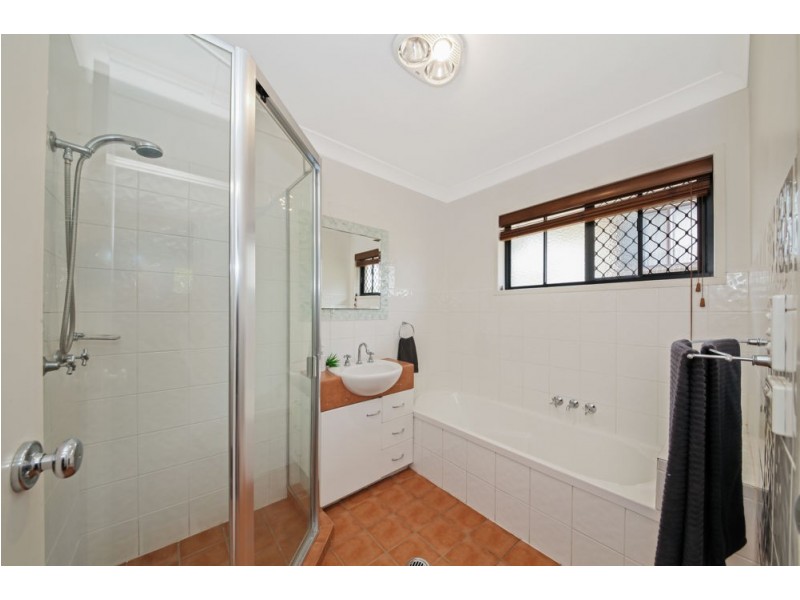 5 Rosanne Street, Aspley QLD 4034