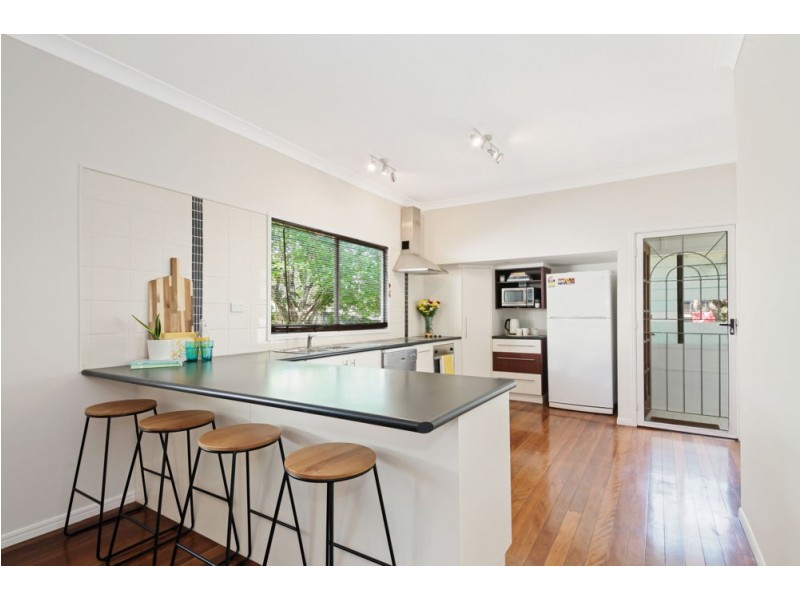 6 George Street, Virginia QLD 4014