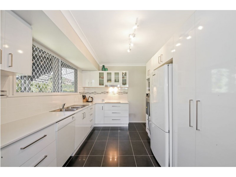 16 Coolah Street, Aspley QLD 4034