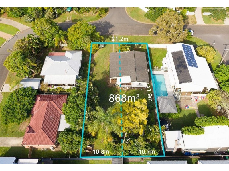 32 Deramore Street, Wavell Heights QLD 4012
