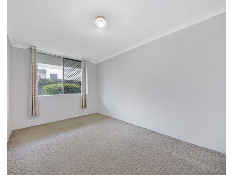 2/8 Harry Street, Zillmere QLD 4034