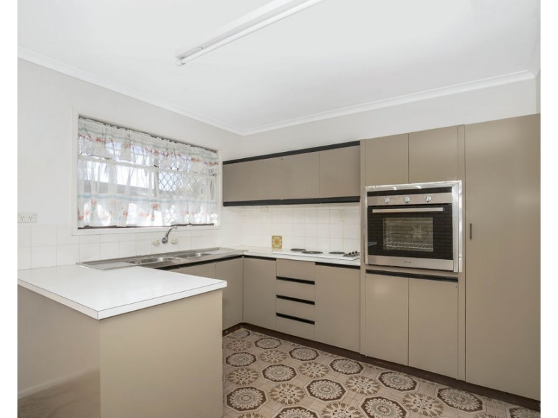33 Learmonth Street, Strathpine QLD 4500
