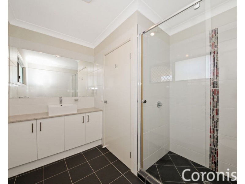 3/5 Pine Valley Drive, Joyner QLD 4500